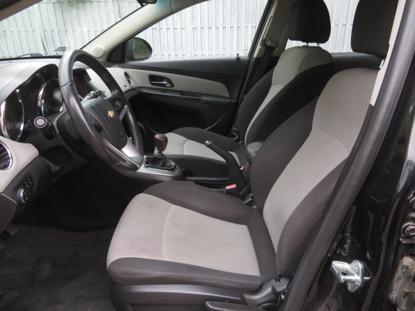 Chevrolet Cruze, 2011