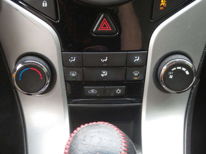 Chevrolet Cruze, 2011