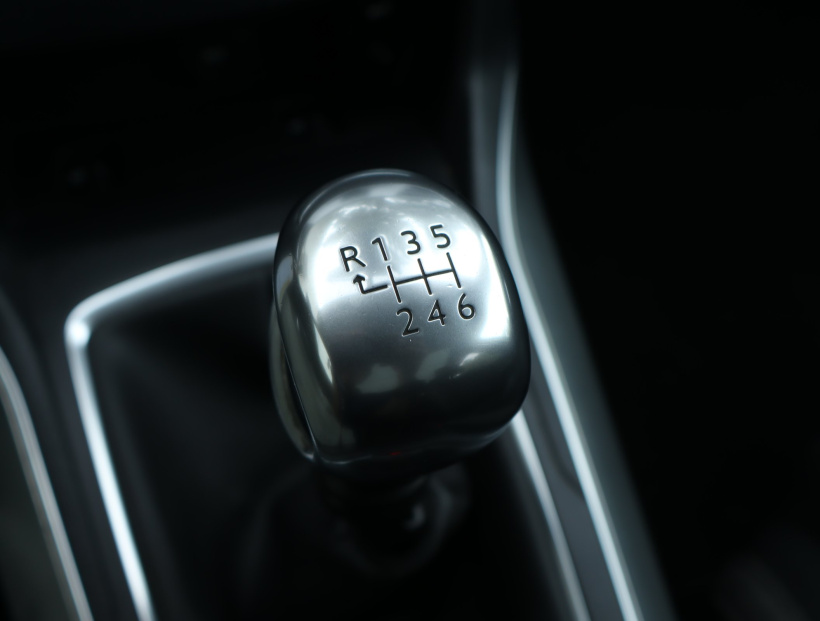 Peugeot 308, 2015