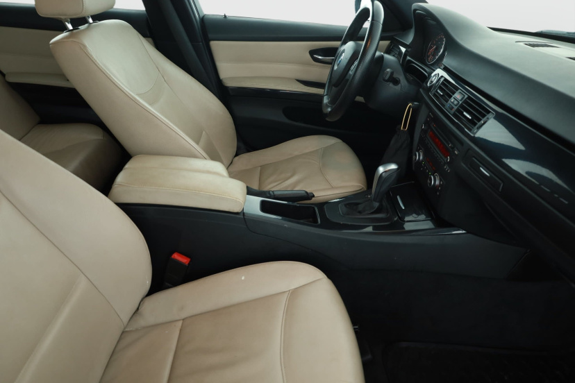 BMW 3, 2010