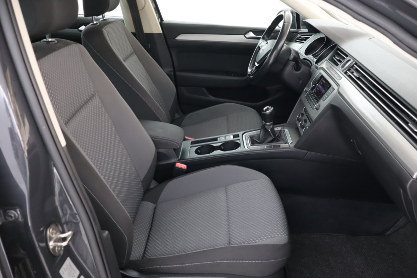 Volkswagen Passat, 2016