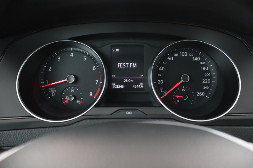 Volkswagen Passat, 2016