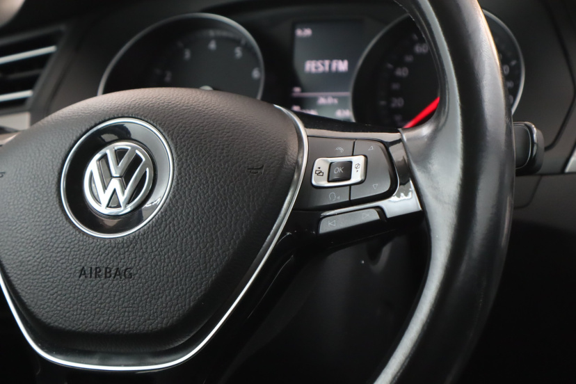 Volkswagen Passat, 2016