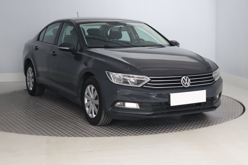 Volkswagen Passat, 2016