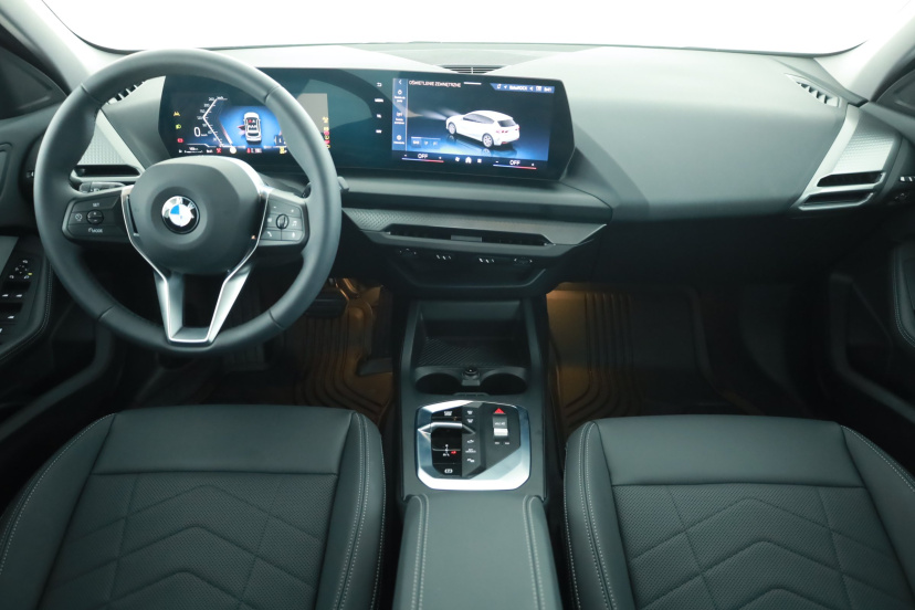 BMW 1, 2025