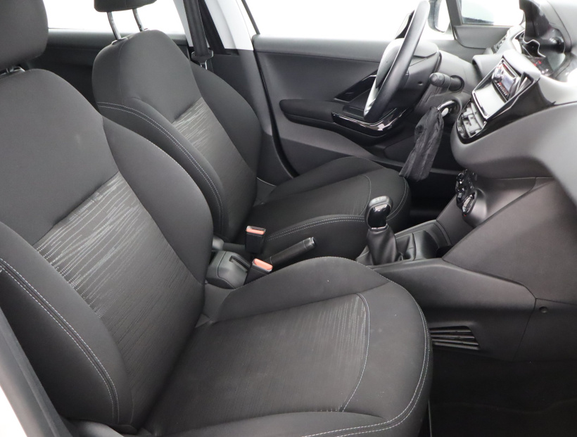 Peugeot 208, 2014
