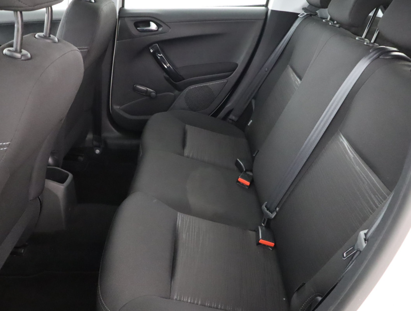 Peugeot 208, 2014