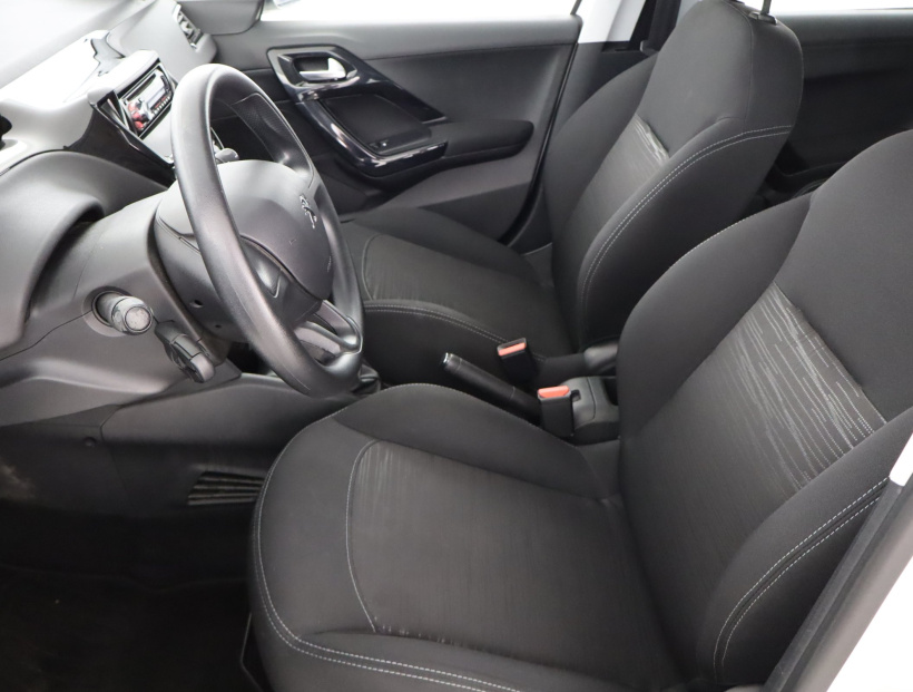 Peugeot 208, 2014