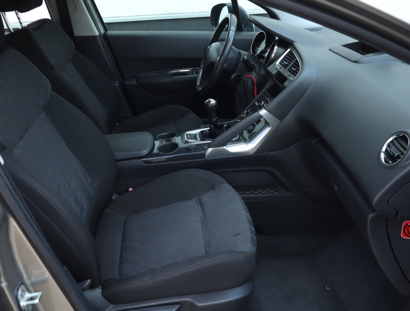 Peugeot 3008, 2010