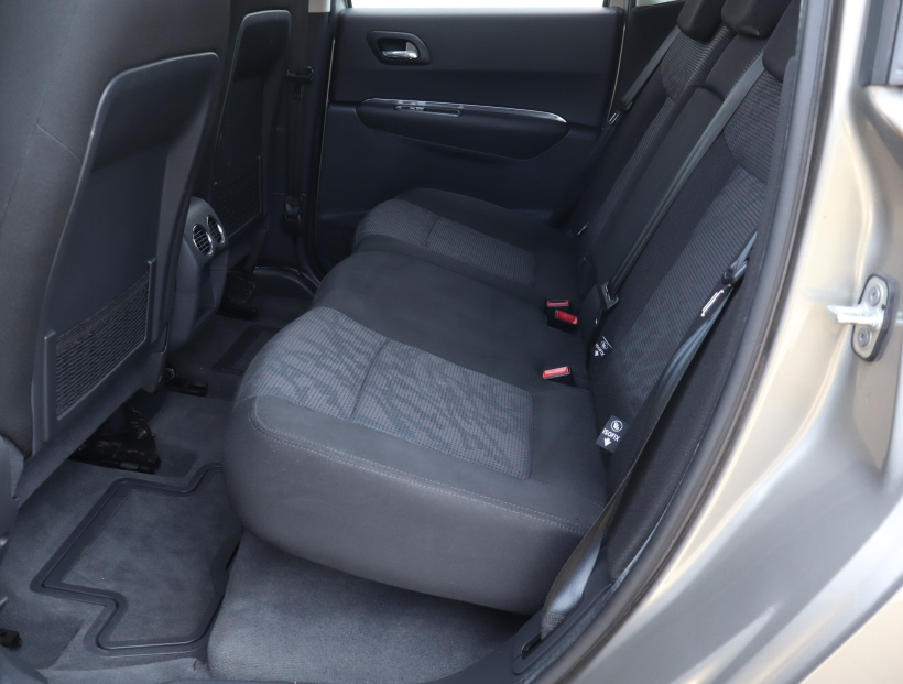 Peugeot 3008, 2010