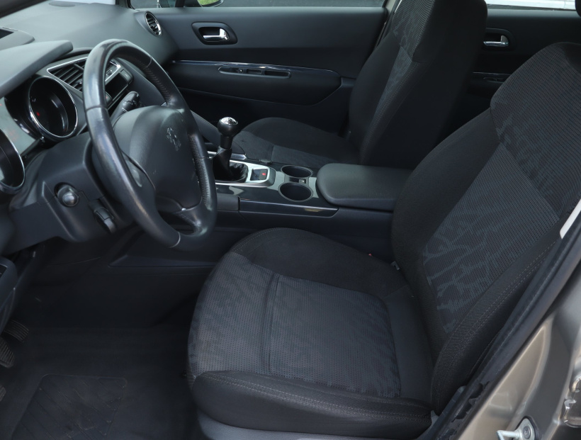 Peugeot 3008, 2010