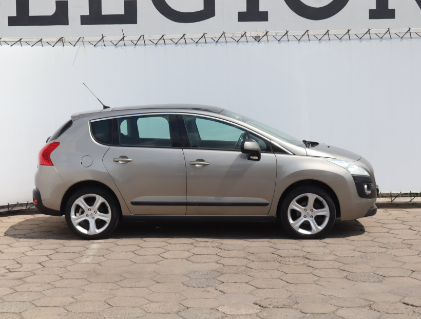 Peugeot 3008, 2010