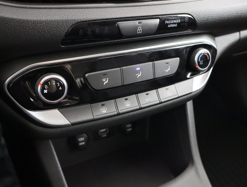 Hyundai i30, 2022