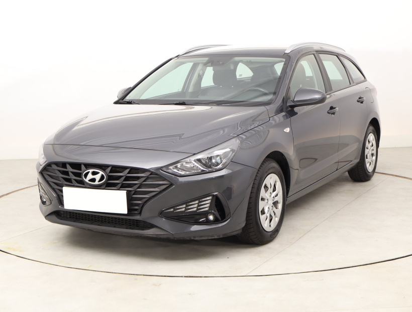 Hyundai i30, 2022
