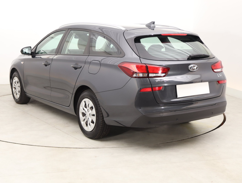 Hyundai i30, 2022