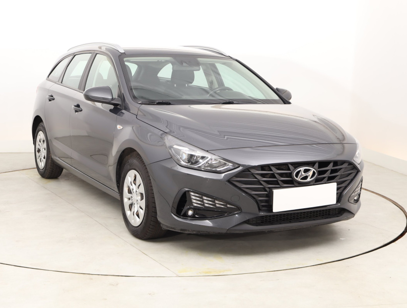 Hyundai i30, 2022