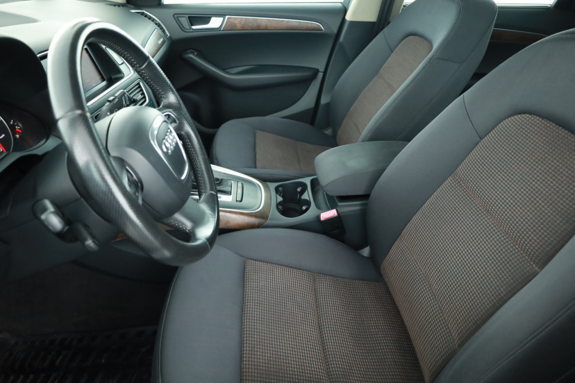 Audi Q5, 2010