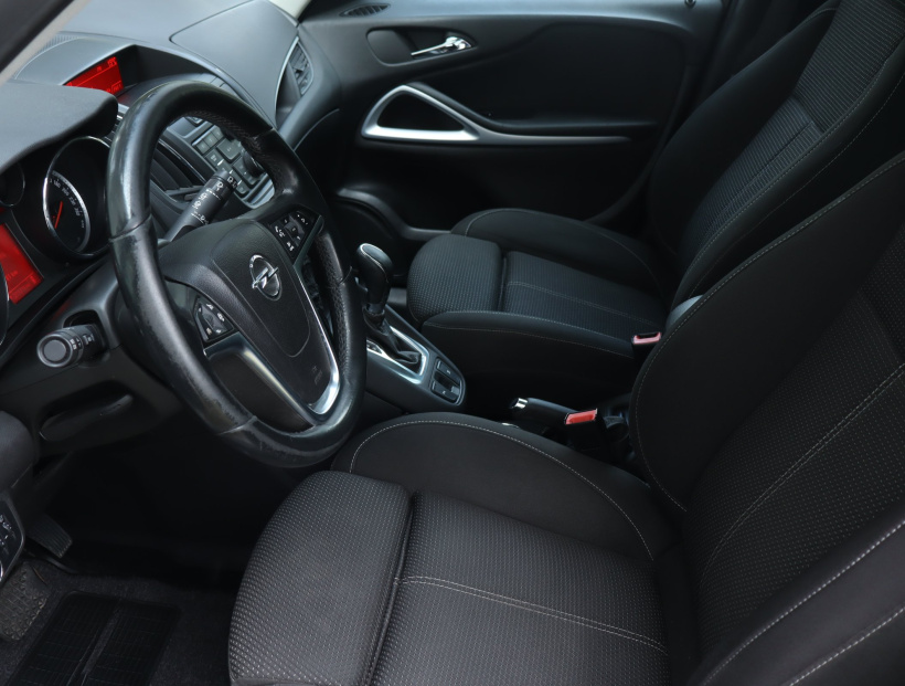 Opel Zafira, 2012