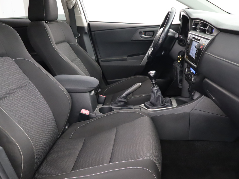 Toyota Auris, 2014