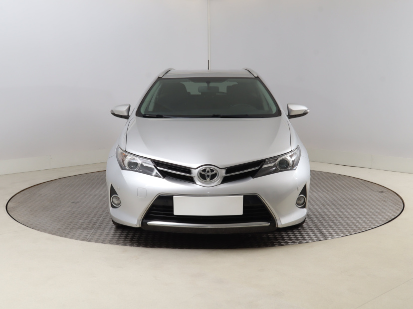 Toyota Auris, 2014