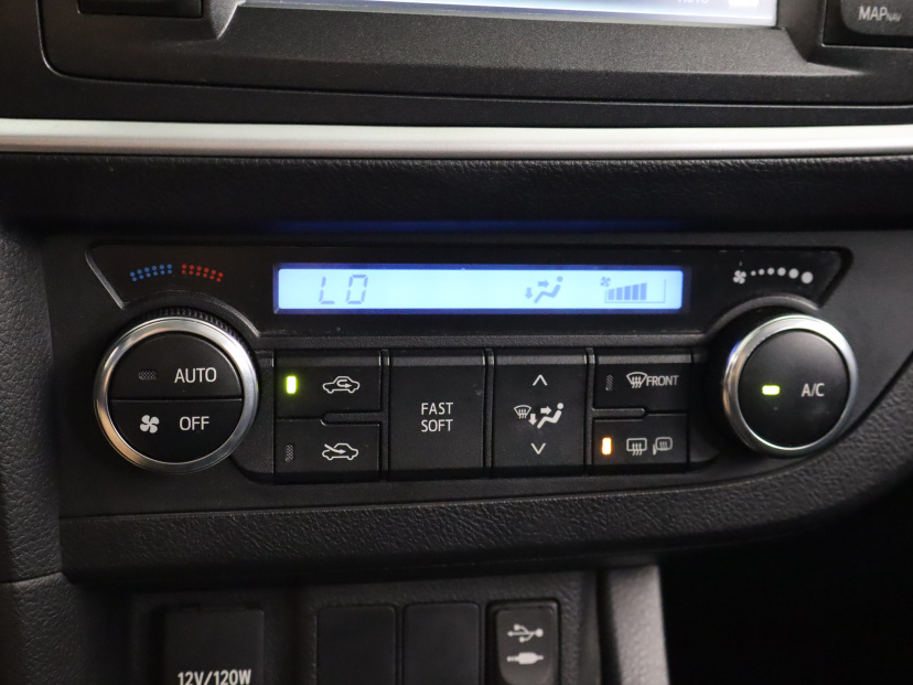 Toyota Auris, 2014