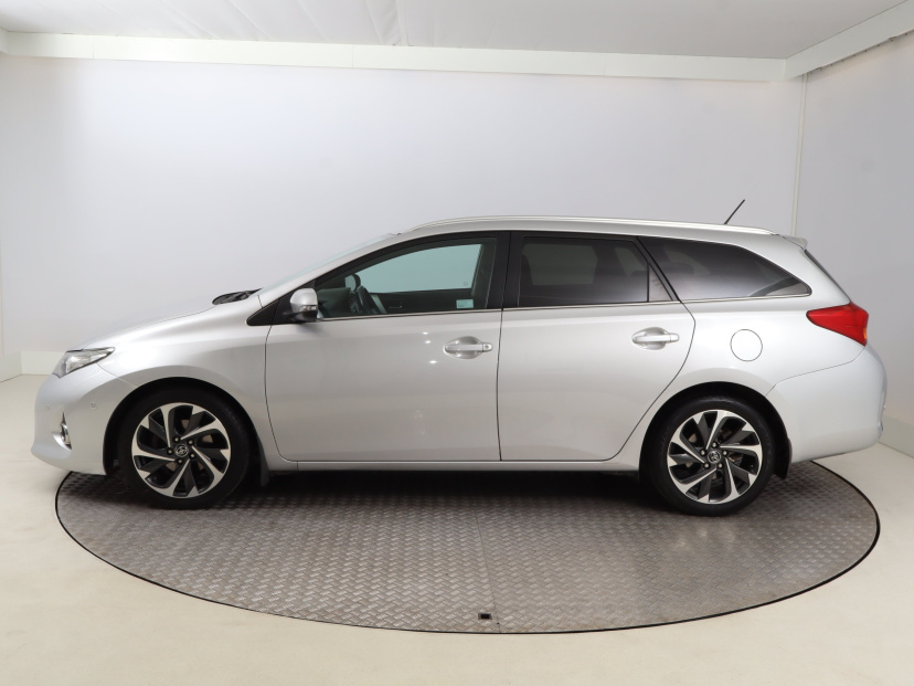 Toyota Auris, 2014