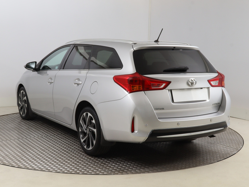 Toyota Auris, 2014