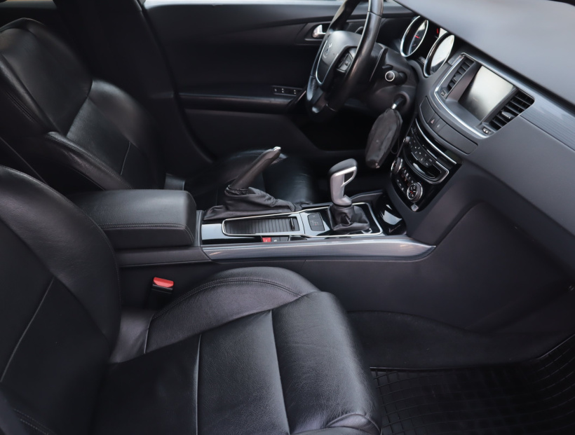 Peugeot 508, 2015
