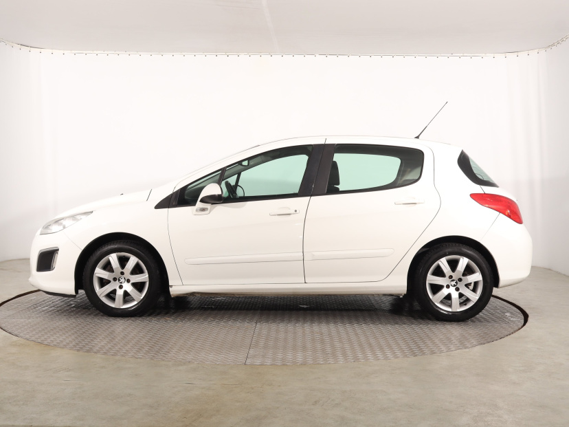 Peugeot 308, 2013
