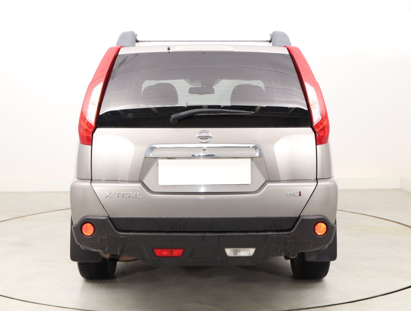 Nissan X-Trail, 2011