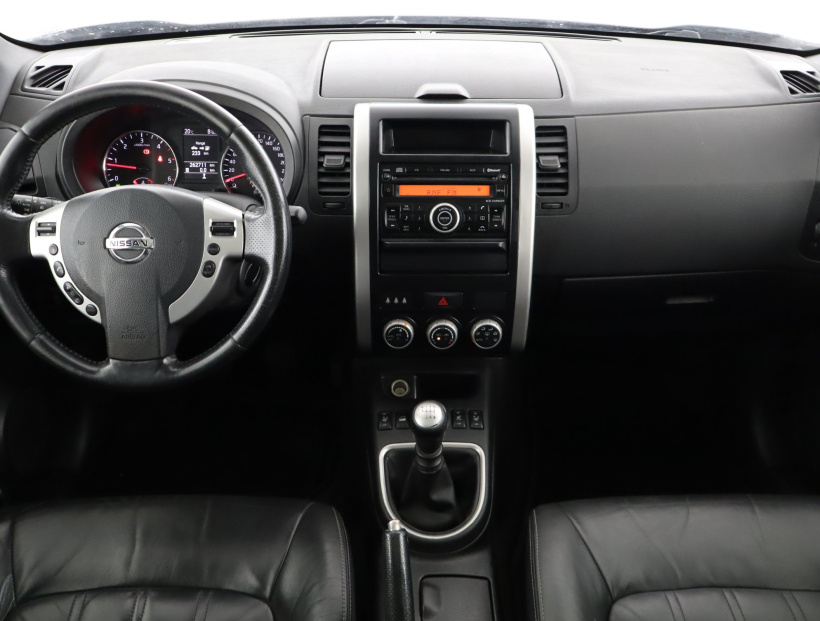 Nissan X-Trail, 2011