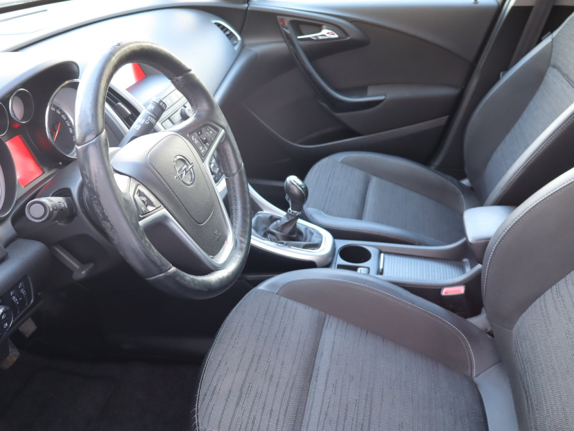 Opel Astra, 2014