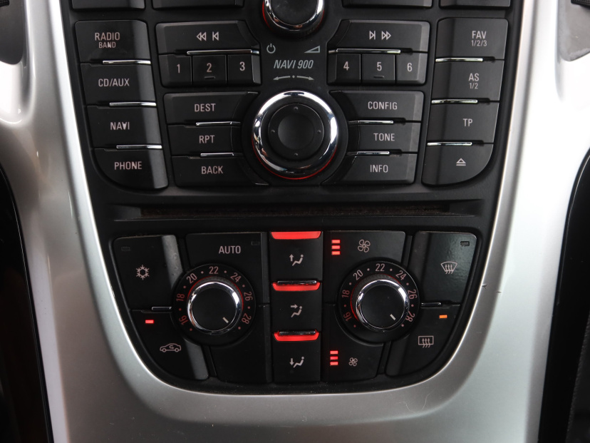Opel Astra, 2012