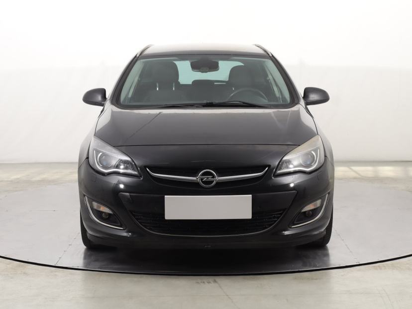 Opel Astra, 2012