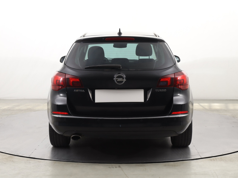 Opel Astra, 2012