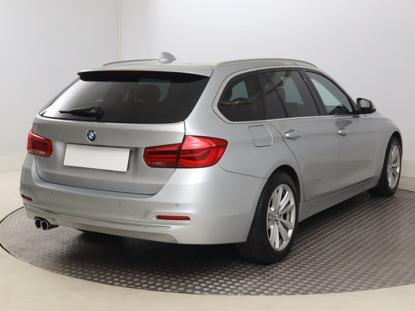 BMW 3, 2016