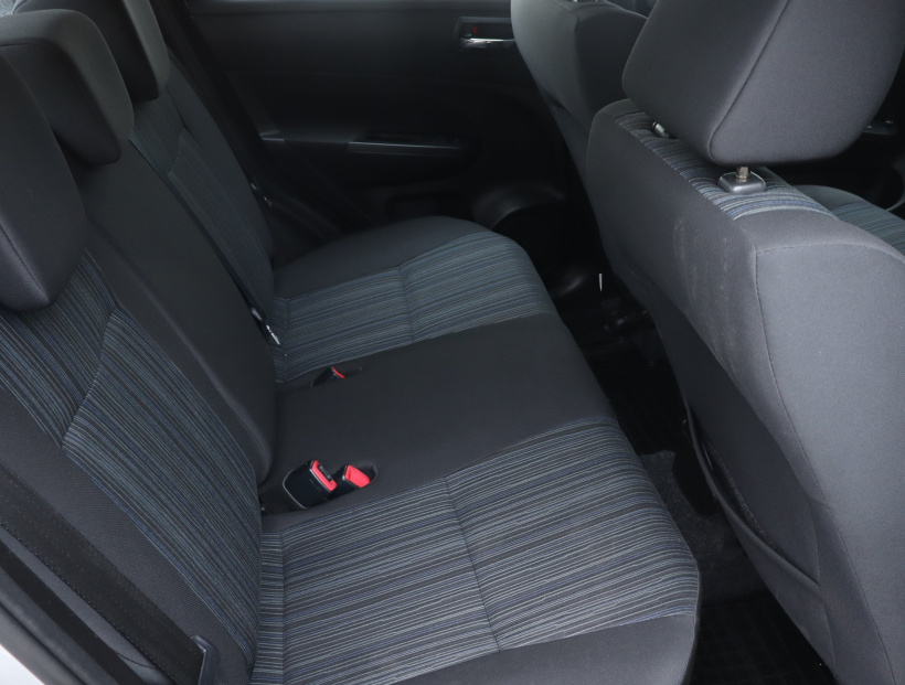 Suzuki Swift, 2016