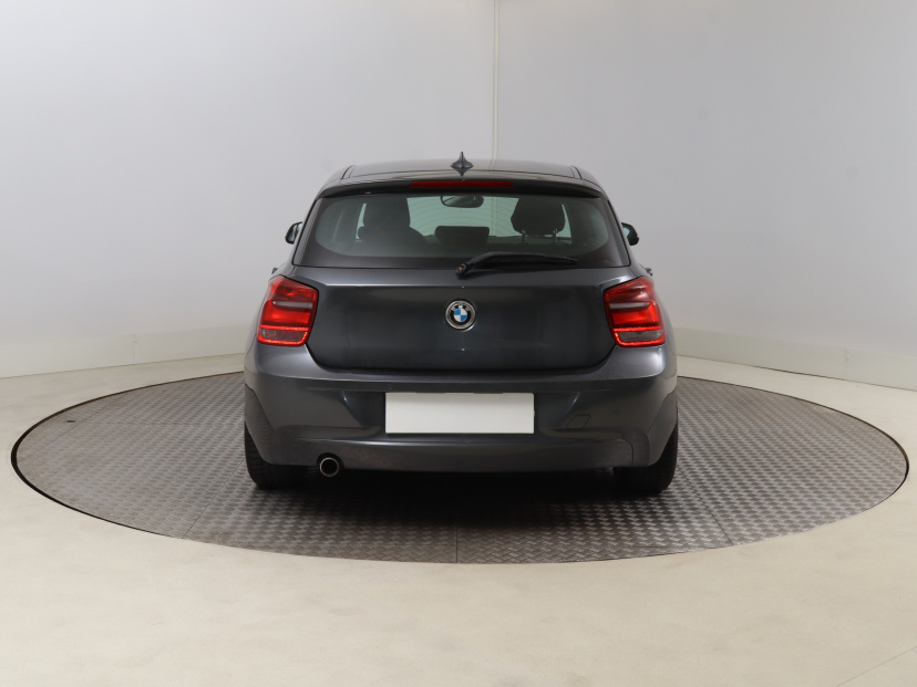 BMW 1, 2012