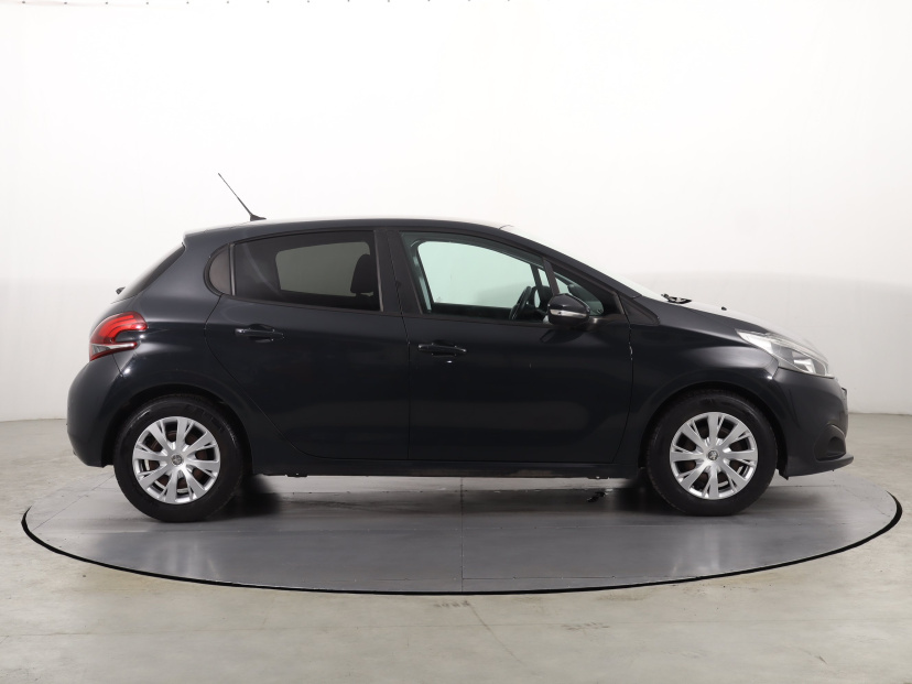 Peugeot 208, 2019