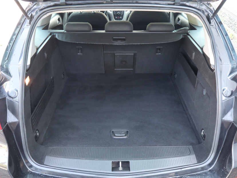 Opel Astra, 2012