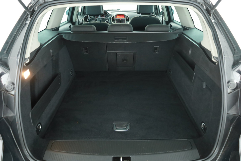 Opel Astra, 2012
