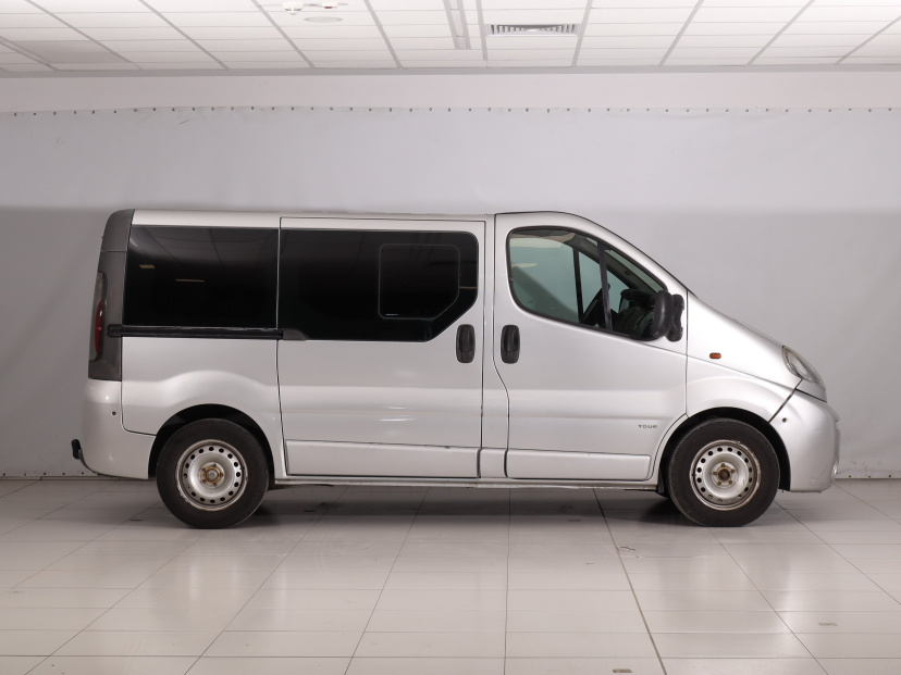 Opel Vivaro, 2004
