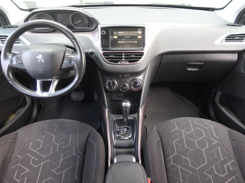 Peugeot 2008, 2014