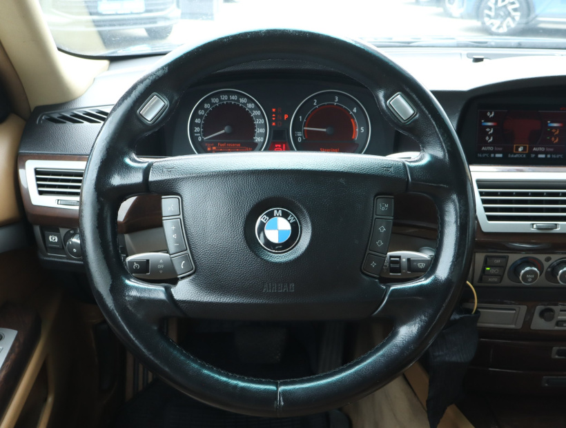 BMW 7, 2005