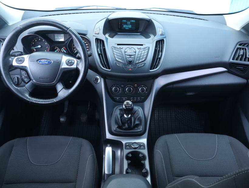 Ford Kuga, 2015