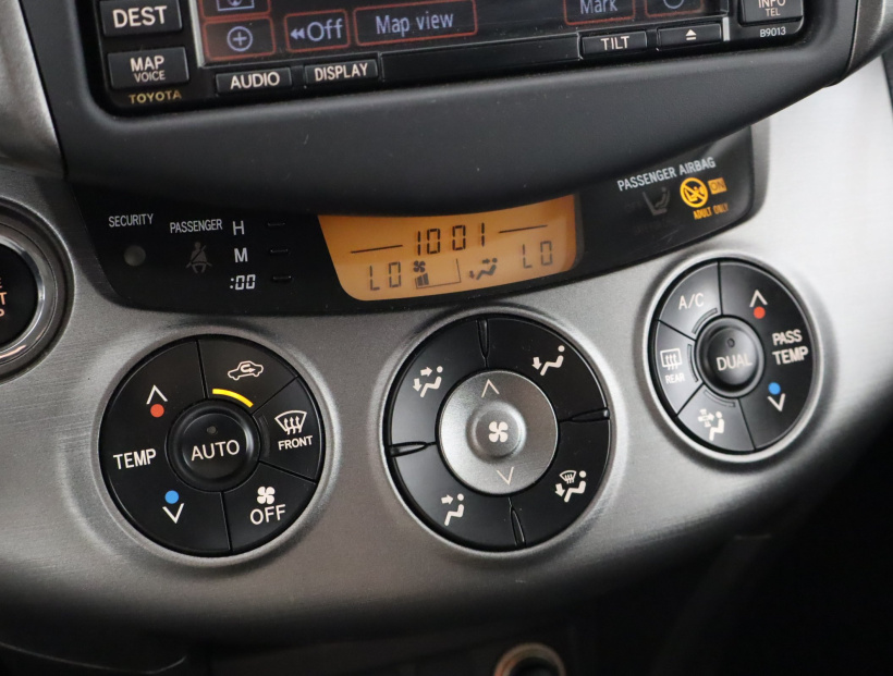 Toyota RAV 4, 2010