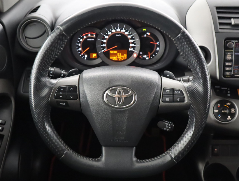 Toyota RAV 4, 2010