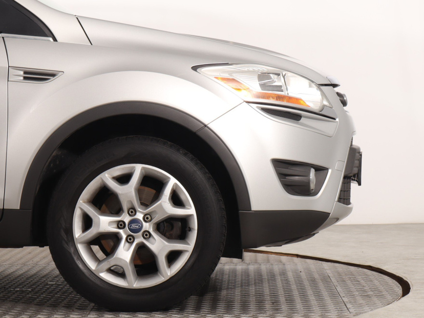 Ford Kuga, 2009