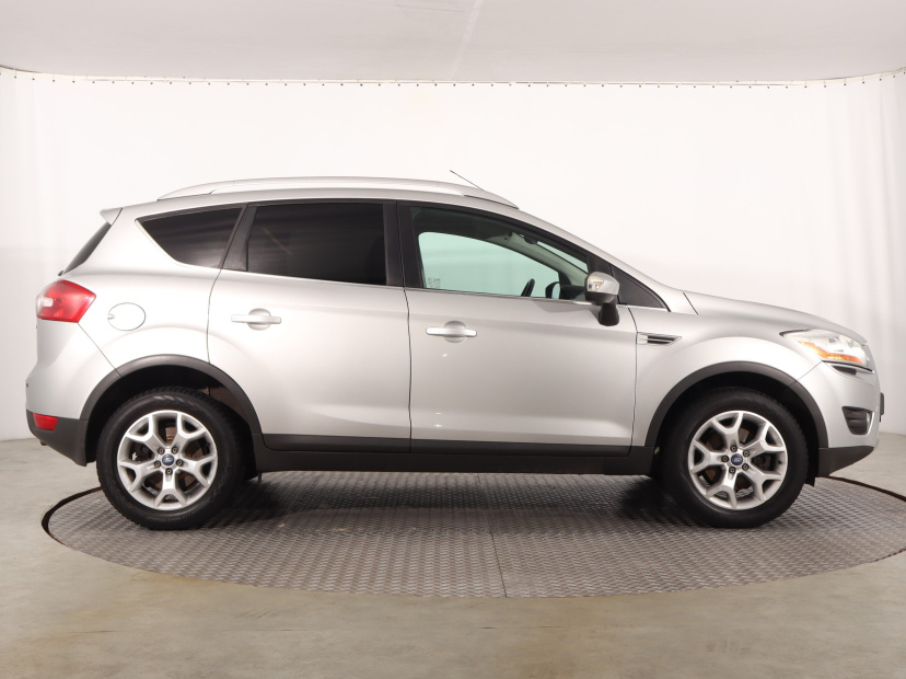 Ford Kuga, 2009