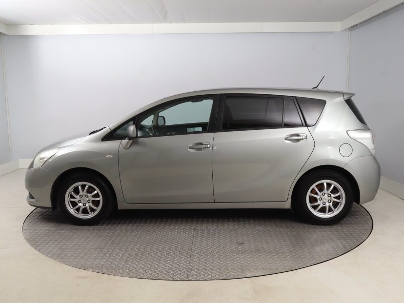 Toyota Verso, 2012